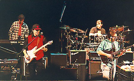 Jay Graydon 
Gig in Umeå 1994. Four of the musicians.