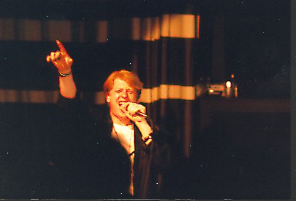 Jay Graydon 
Gig in Umeå 1994. Joseph Williams.